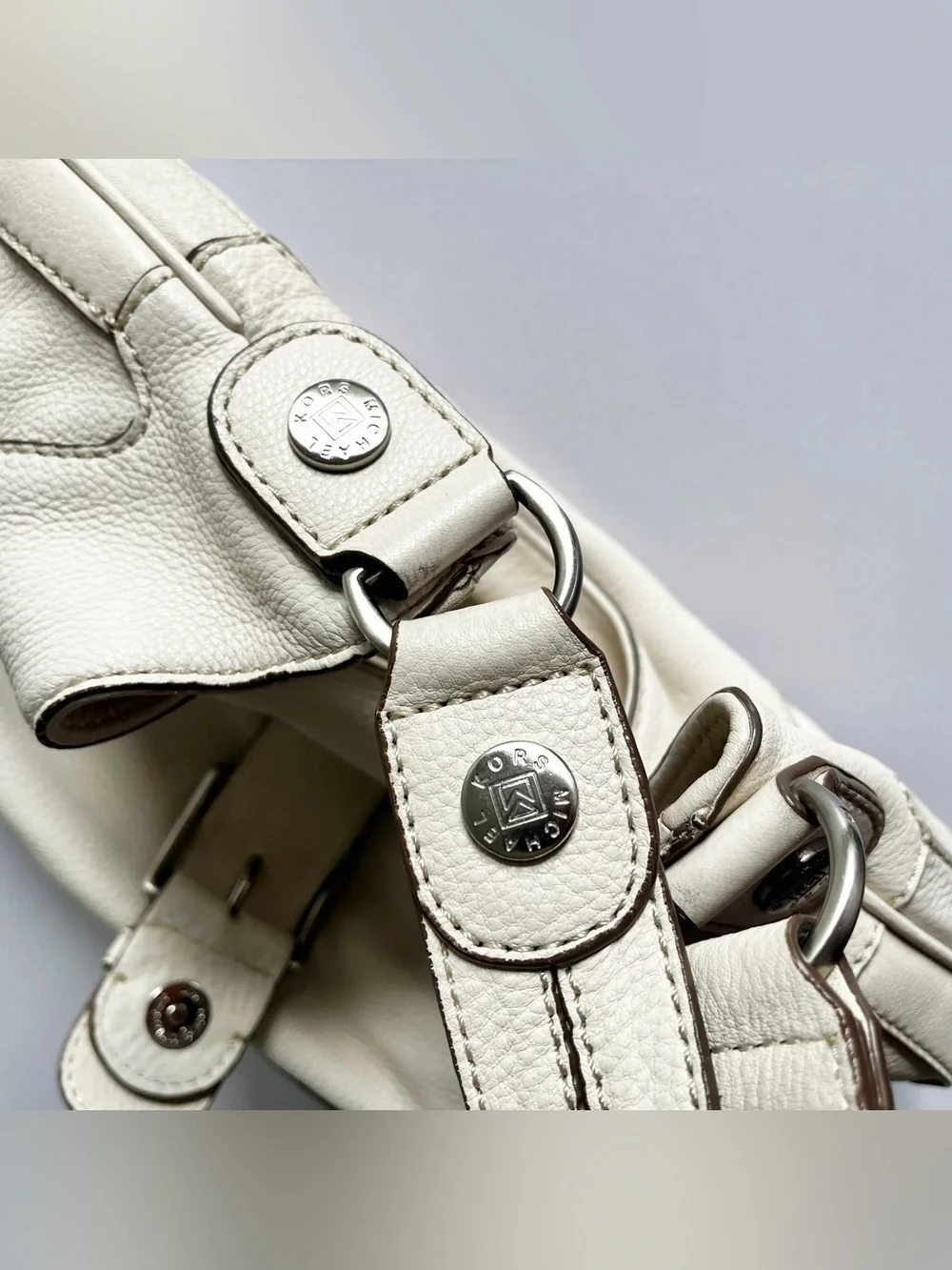 Michael Kors Y2K hobo shoulder bag purse cream pebbled leather buckle slouchy